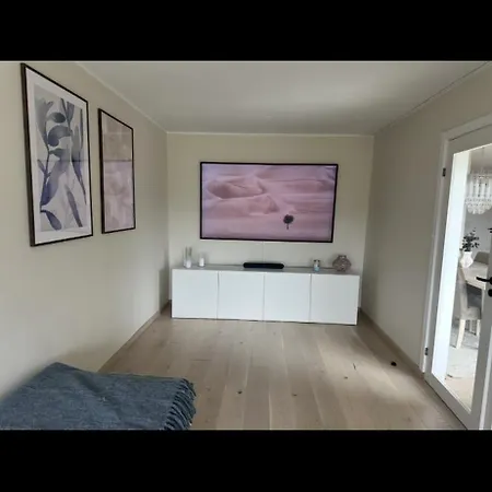 Moderne Og Stor Leilighet Ved Rastolen Bybanestopp * Bergen