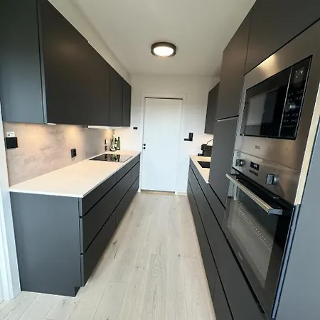 Apartman Moderne Og Stor Leilighet Ved Rastolen Bybanestopp