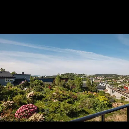 Moderne Og Stor Leilighet Ved Rastolen Bybanestopp Bergen